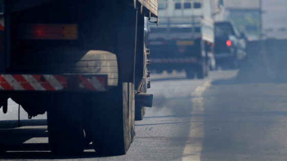 Nuevas reglas para reducir las emisiones de camiones y autobuses