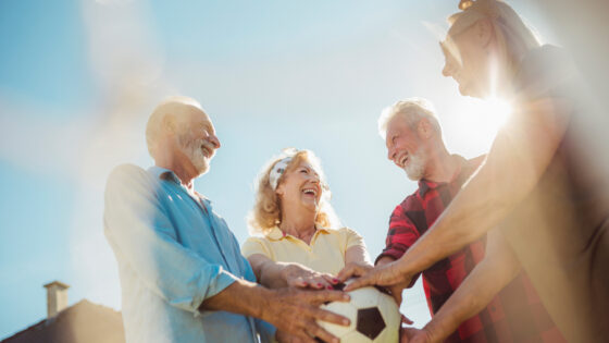 Fundación LaLiga organiza los 'Talleres de Reminiscencia a través del fútbol' para personas de la tercera edad