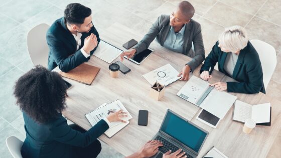 En 2025 aumenta la brecha salarial en cargos directivos