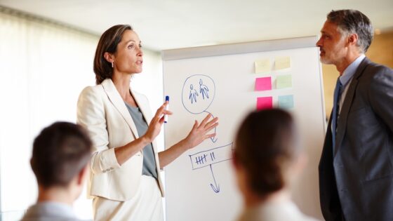 La presencia de mujeres en los consejos de administración del Ibex 35 supera el 41% en 2024