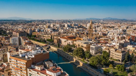 Valencia, Murcia o Gijón, entre las ciudades sin Zonas de Bajas Emisiones (ZBE)