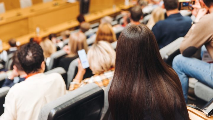 Universidad Camilo José Cela y Fundación ONCE aumentarán la presencia de universitarios con discapacidad en los campus