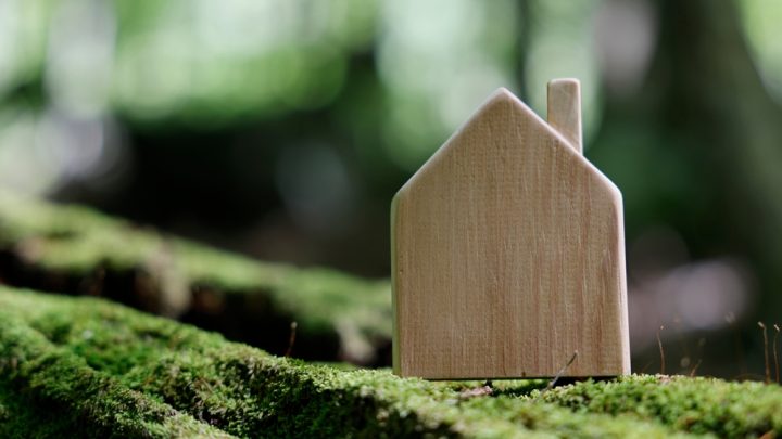 La UE movilizará 3.000 millones para adelantar inversiones en la descarbonización de edificios y transporte