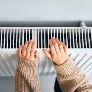 Aprobada la Estrategia Nacional contra la Pobreza Energética 2026-2030