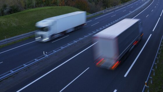 La UE relaja los requisitos de emisiones a camiones y autobuses en 2030